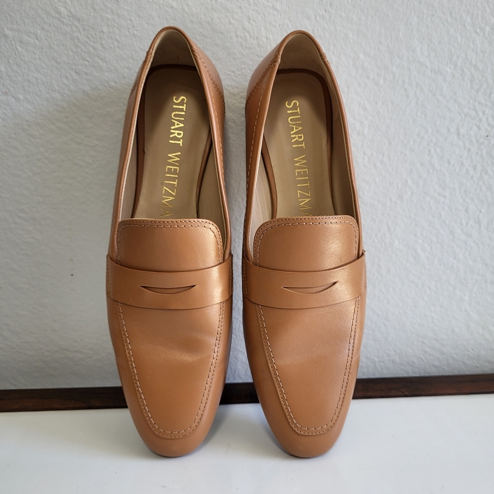 Stuart Weitzman Tan Flats Sleek Penny Loafers - Picture 3 of 11